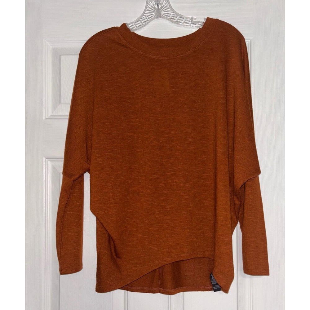 A. Byer Women's Long Sleeve Scoop Neck Burnt Orange Size Small Top Pull On